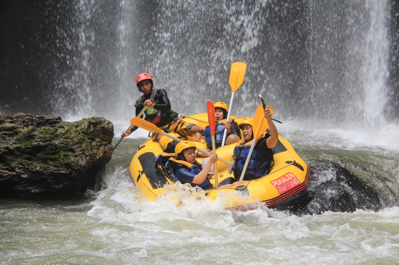 Petualangan Arung Jeram